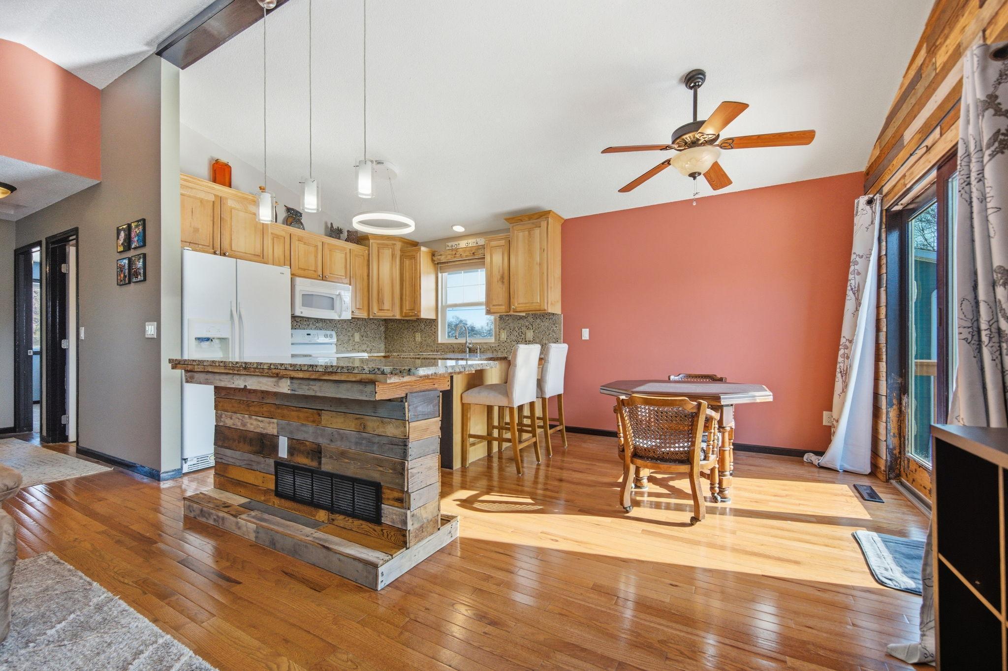 6121 Egg Lake Road North Hugo, MN 55038 - Photo 3 of 38