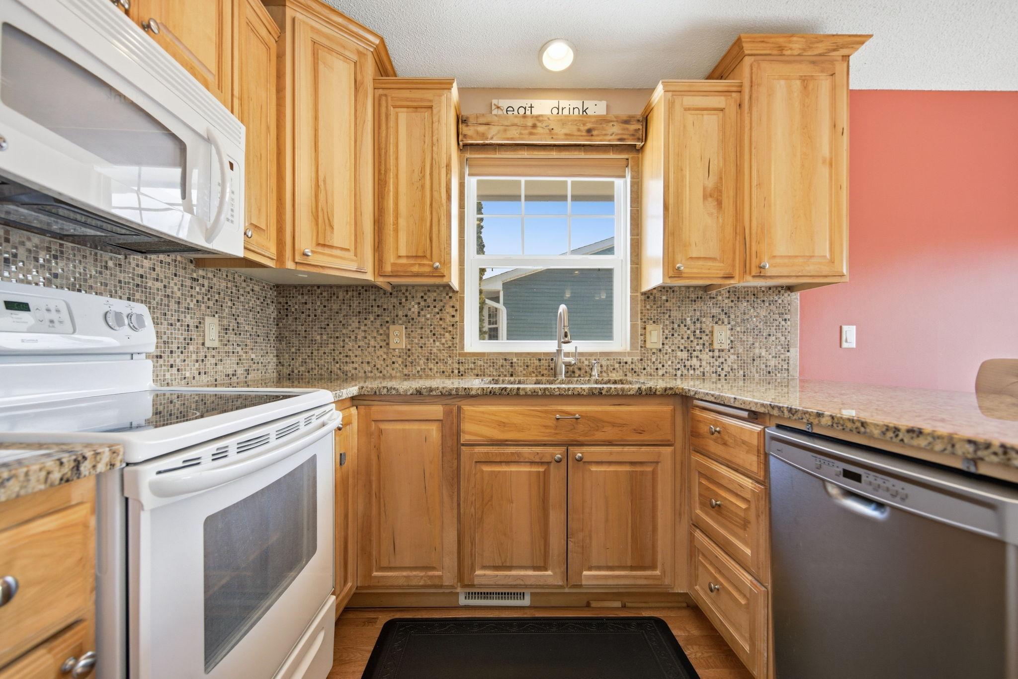 6121 Egg Lake Road North Hugo, MN 55038 - Photo 4 of 38