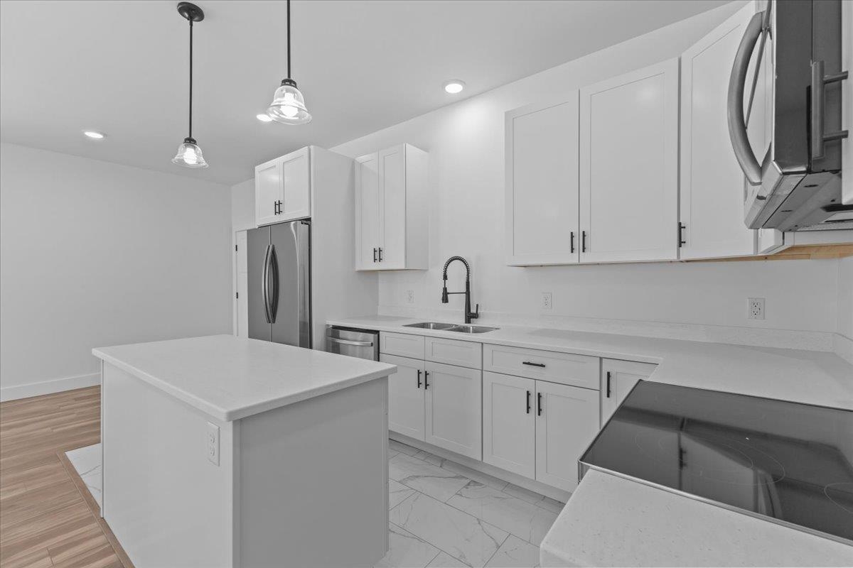 208 Dale Road Burlington, VT 05408 - Photo 17 of 48