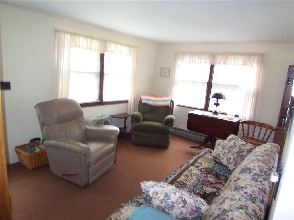 321 Mautucket Road South Kingstown, RI 02879 - Photo 7 of 18