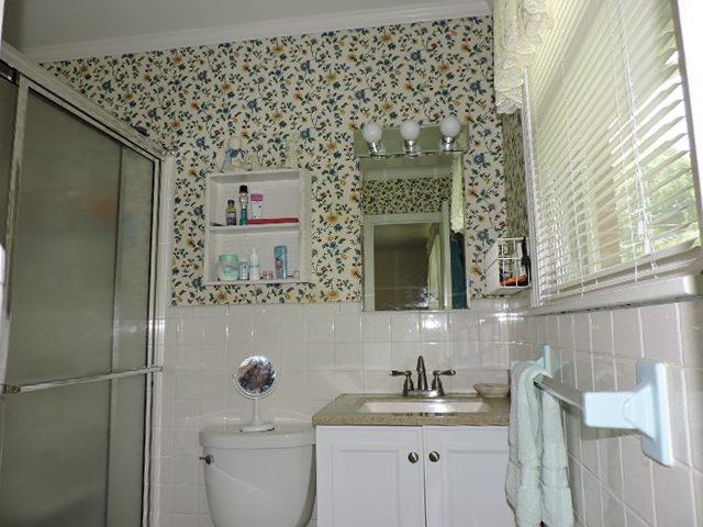 343 Kimbrough Road Clarksville, TN 37043 - Photo 16 of 30 Master Bath with Upgraded Features