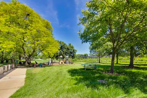 $599,500 | 245 Ann Street, Clarendon Hills, IL 60514
