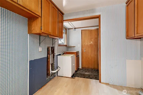 a view of a storage & utility room