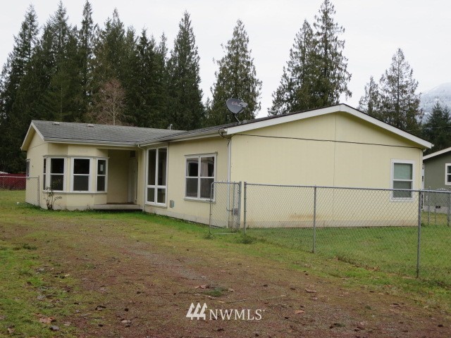 46360 Baker Loop Road Concrete, WA 98237 - Photo 4 of 18 Gallery Image 4