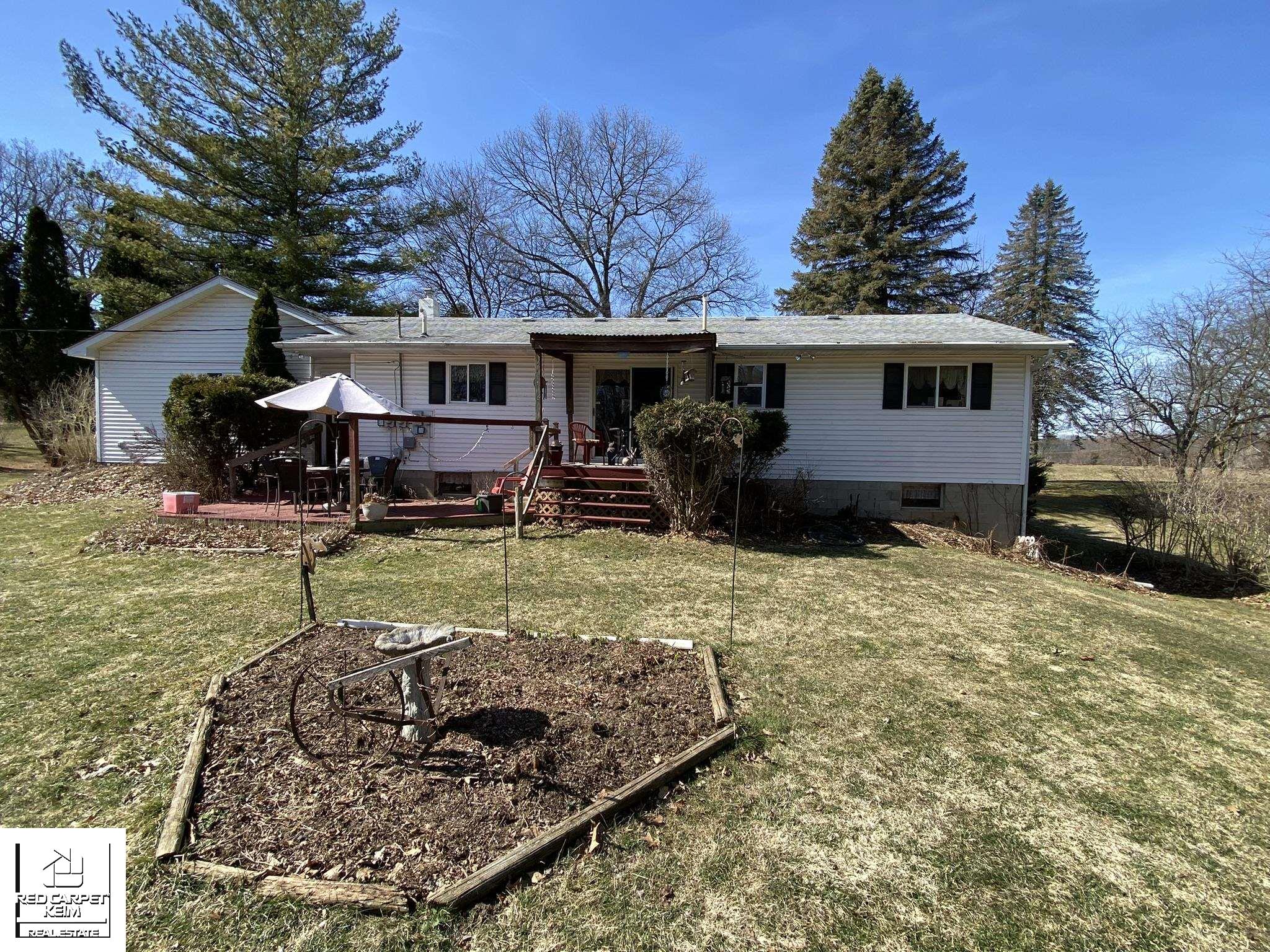 1614 Indian Road Lapeer, MI 48446 - Photo 11 of 14 50169090-ca4472ab-4f1c-4414-baf0-1bf537fdb5dc.JPG