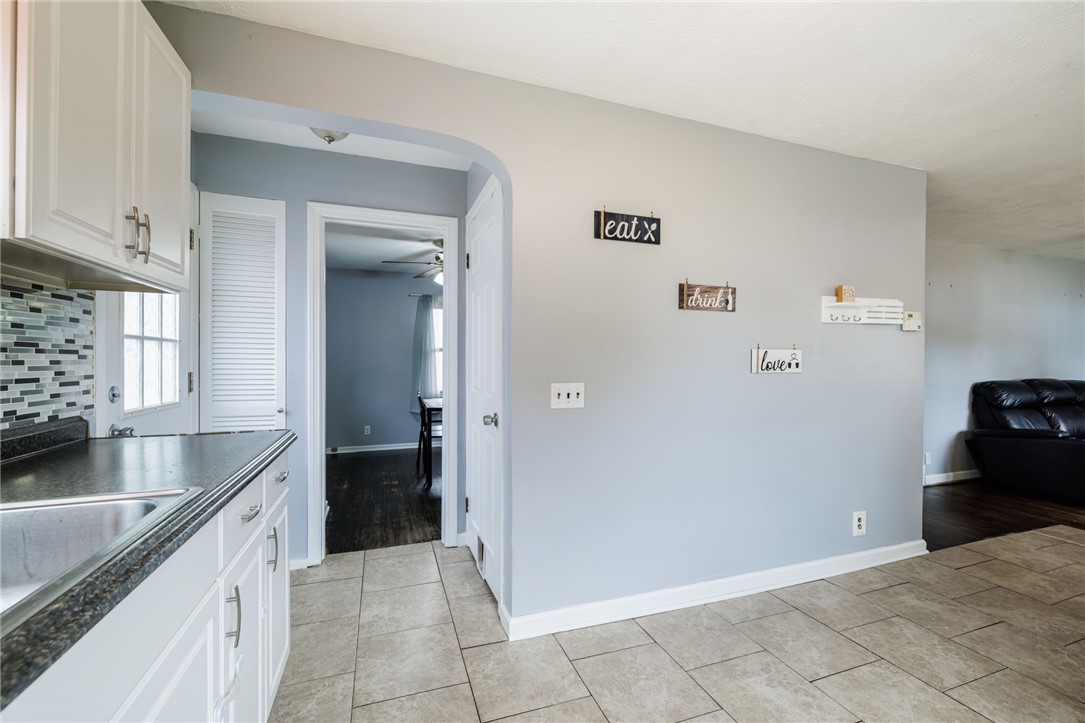 123 Brayton Road Greece, NY 14616 - Photo 12 of 23