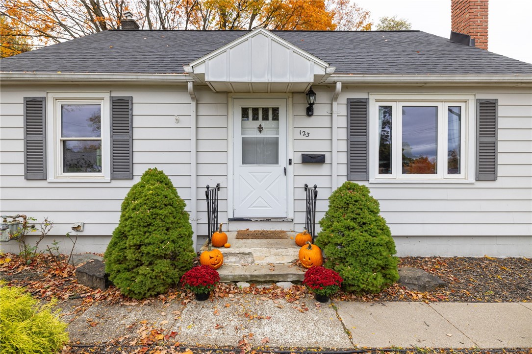 123 Brayton Road Greece, NY 14616 - Photo 8 of 23