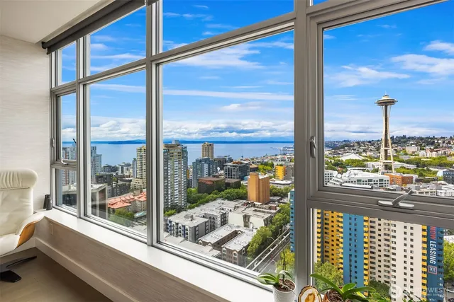 $698,000 | 583 Battery Street, Unit 2704N, Seattle, WA 98121
