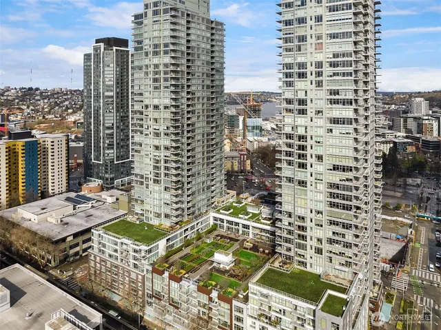 $698,000 | 583 Battery Street, Unit 2704N, Seattle, WA 98121