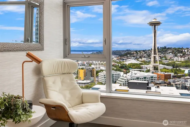 $698,000 | 583 Battery Street, Unit 2704N, Seattle, WA 98121