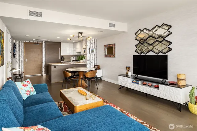 $698,000 | 583 Battery Street, Unit 2704N, Seattle, WA 98121