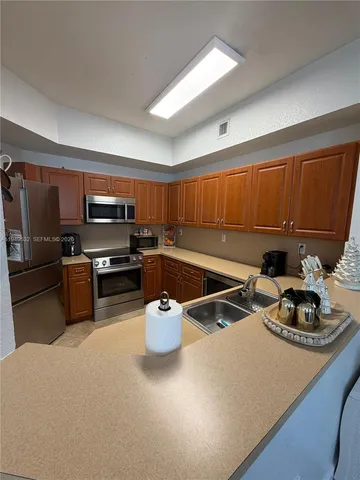 $2,950 | 8814 West Flagler Street, Unit 107, Miami, FL 33174