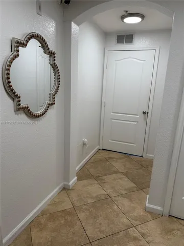 $2,950 | 8814 West Flagler Street, Unit 107, Miami, FL 33174