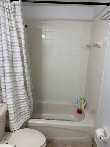 $2,950 | 8814 West Flagler Street, Unit 107, Miami, FL 33174