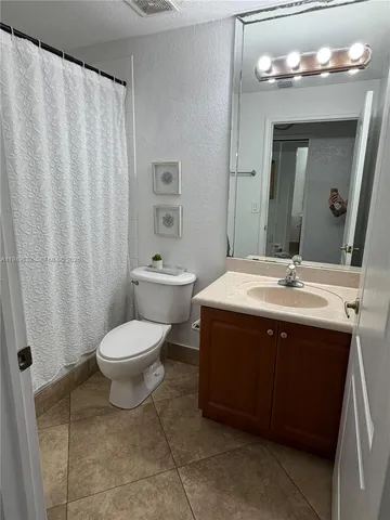 $2,950 | 8814 West Flagler Street, Unit 107, Miami, FL 33174
