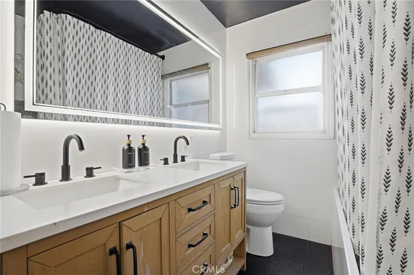 $925,000 | 415 East Green Street, Claremont, CA 91711