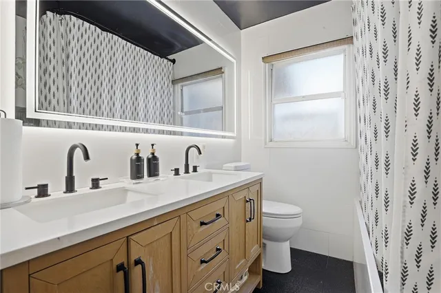 $999,888 | 415 East Green Street, Claremont, CA 91711