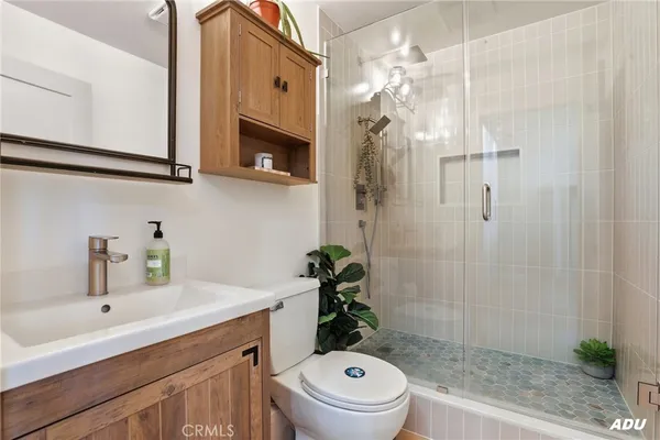 $925,000 | 415 East Green Street, Claremont, CA 91711