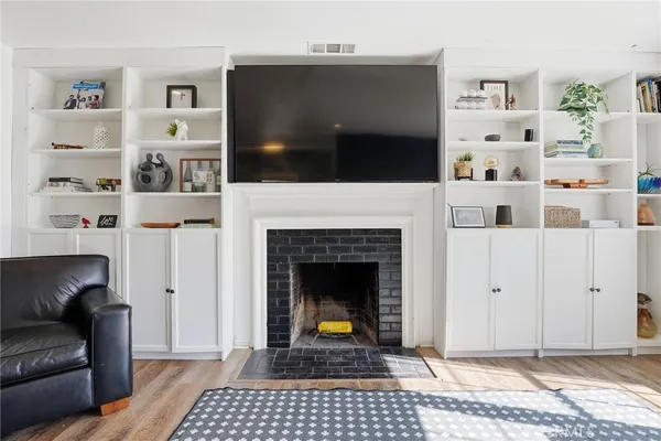 $925,000 | 415 East Green Street, Claremont, CA 91711