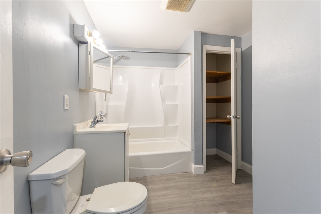 3 Perkins Street Worcester, MA 01605 - Photo 21 of 29