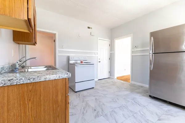 $665,000 | 3 Perkins Street, Worcester, MA 01605