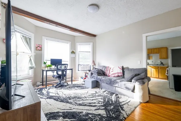 $665,000 | 3 Perkins Street, Worcester, MA 01605