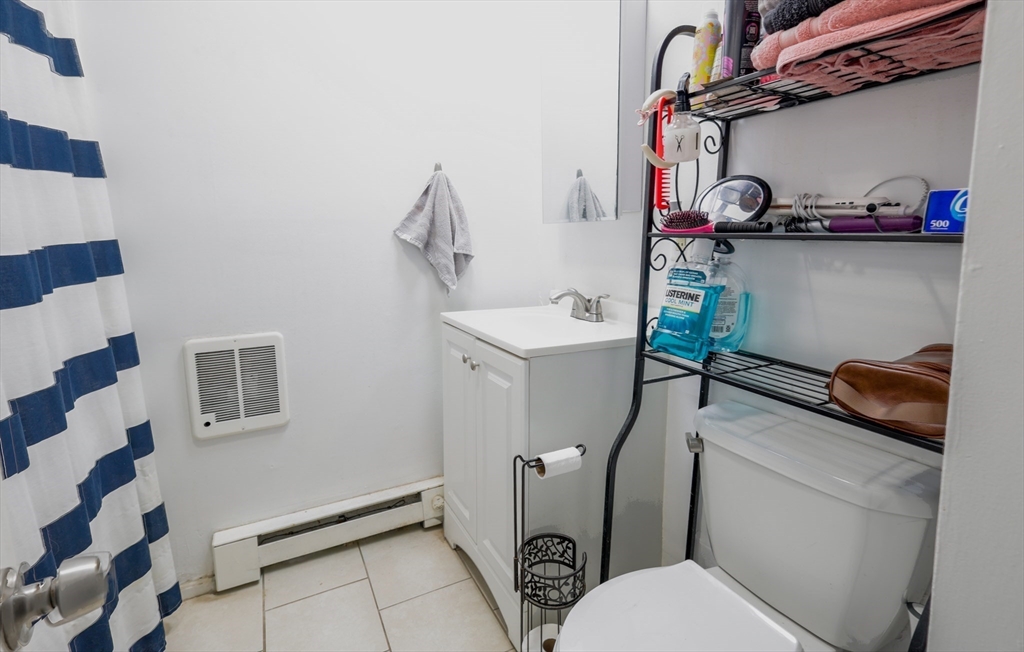 3 Perkins Street Worcester, MA 01605 - Photo 8 of 29