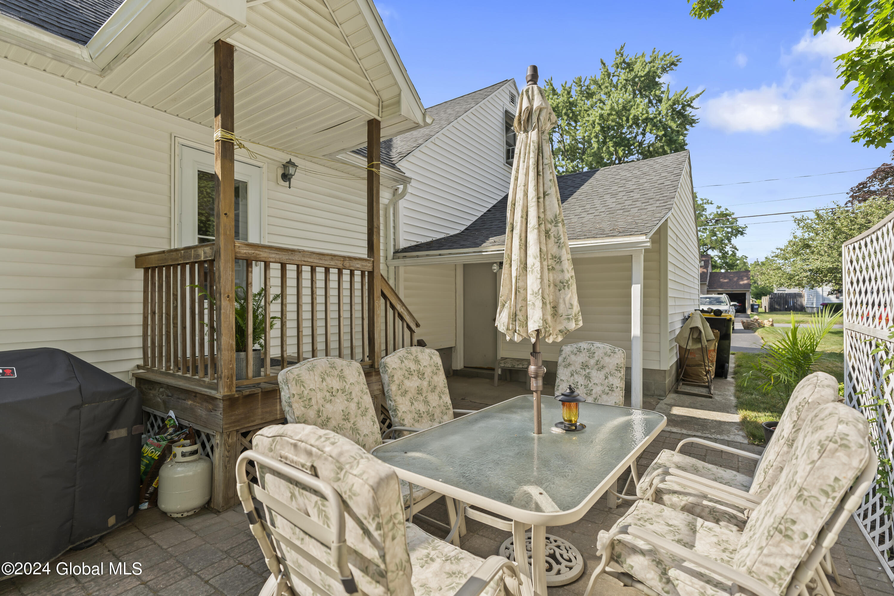 2053 Chepstow Road Rotterdam, NY 12303 - Photo 32 of 37 DSC02844