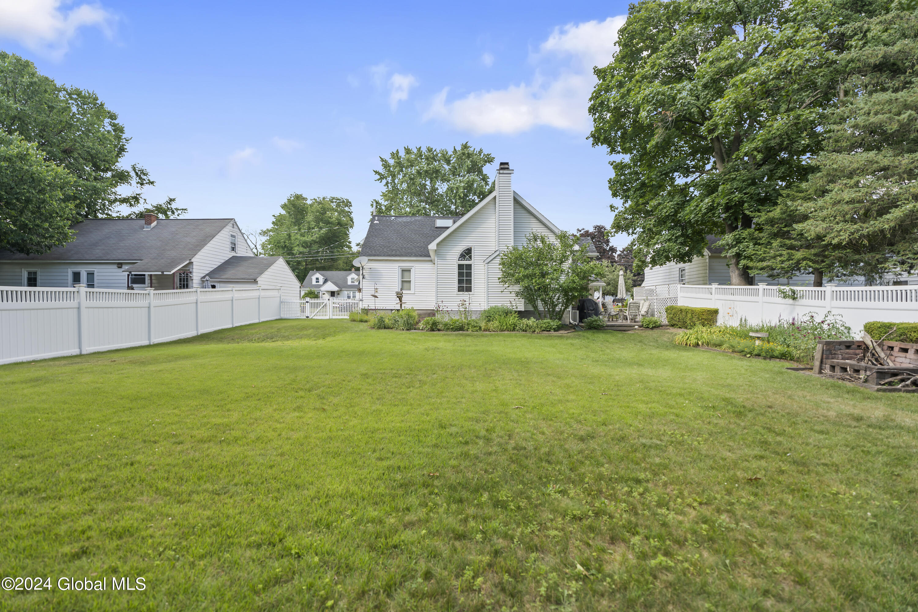 2053 Chepstow Road Rotterdam, NY 12303 - Photo 37 of 37 DSC02835