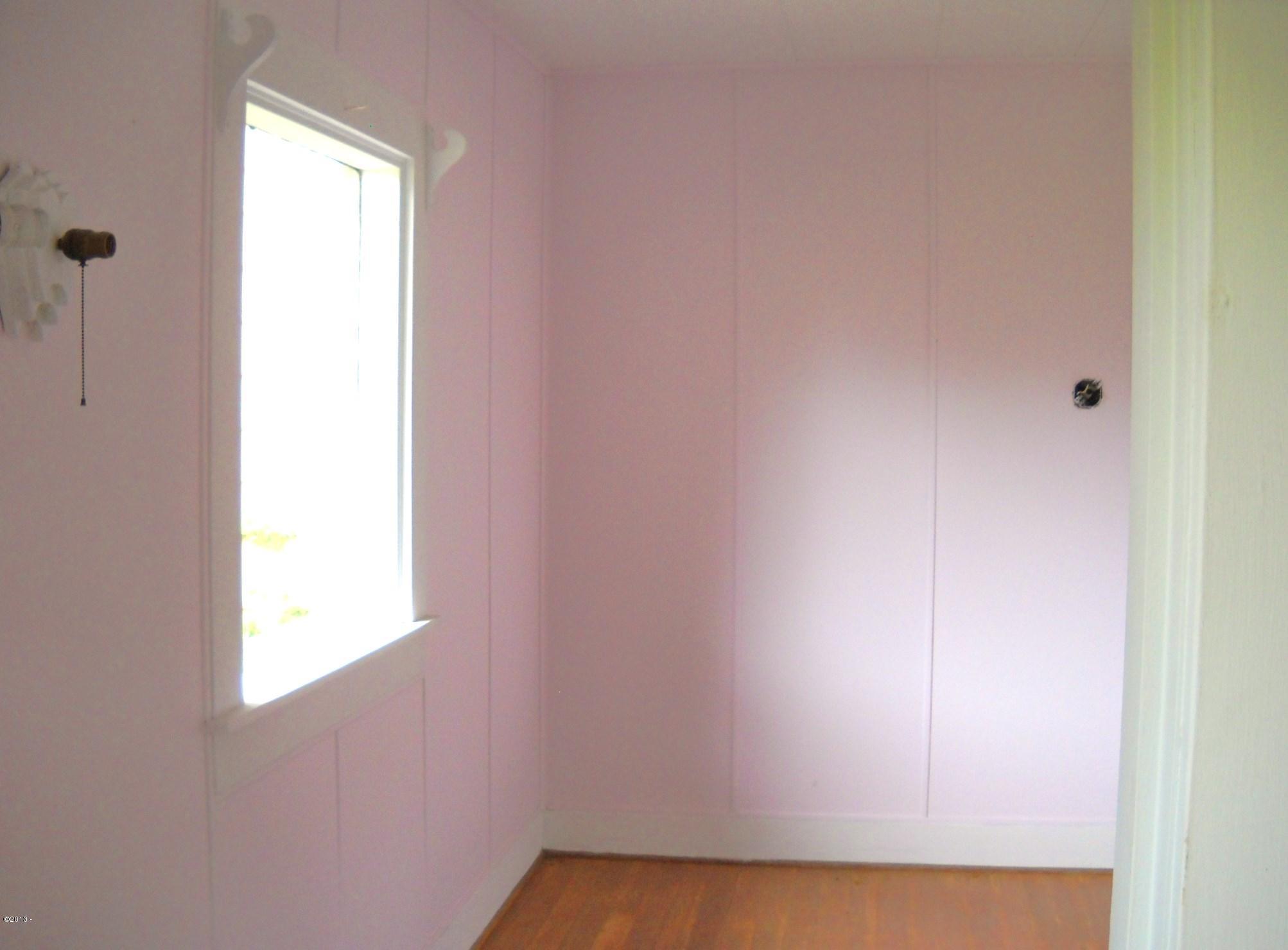 48070 Hawk Street Neskowin, OR 97149 - Photo 16 of 23 Bedroom