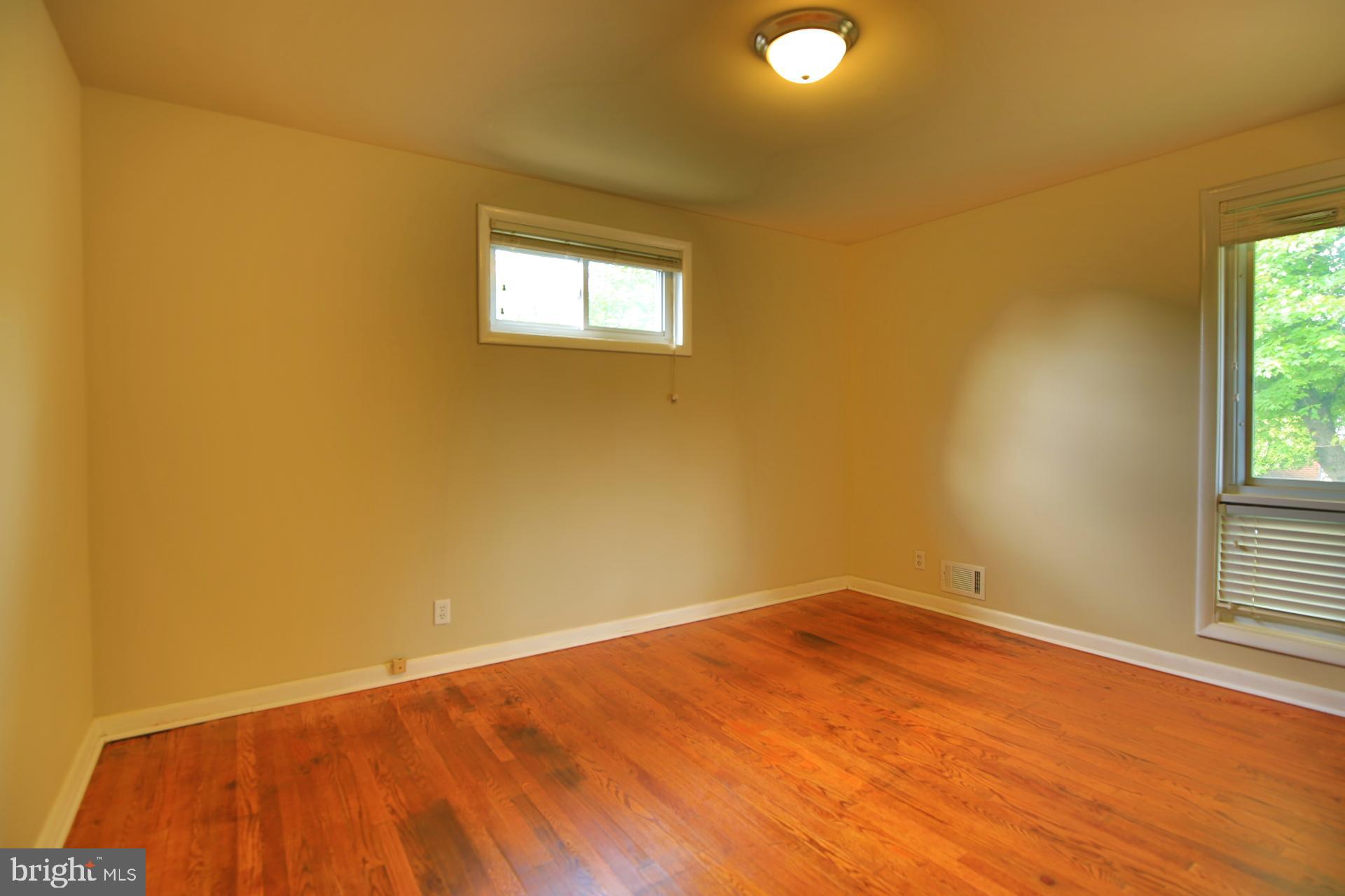 14203 Adkins Road Laurel, MD 20708 - Photo 8 of 22 Gallery Image 8