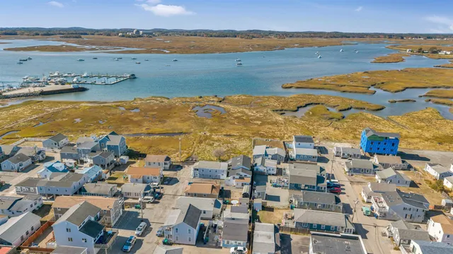 $586,500 | 17 Johnson Avenue, Hampton, NH 03842