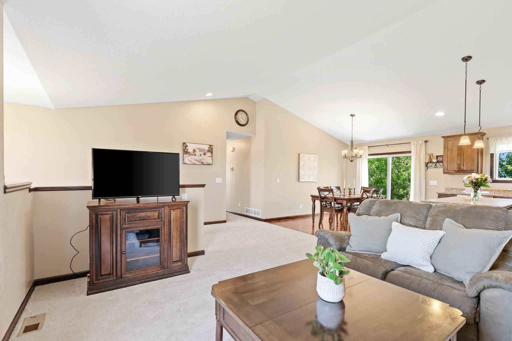 805 Cologne Lane Waverly, MN 55390 - Photo 11 of 58