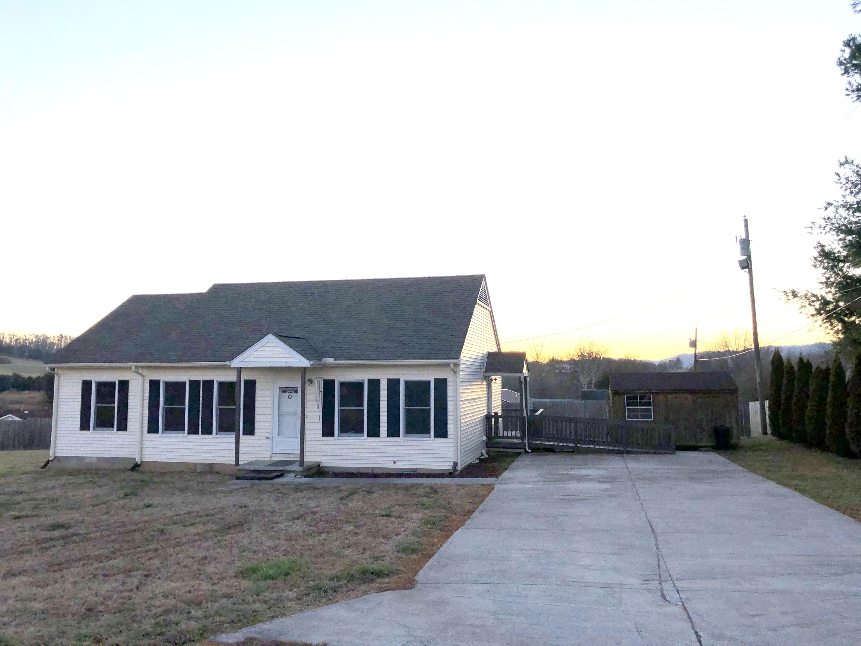 154 Valley View Road La Follette, TN 37766 - Photo 11 of 16 IMG_7127