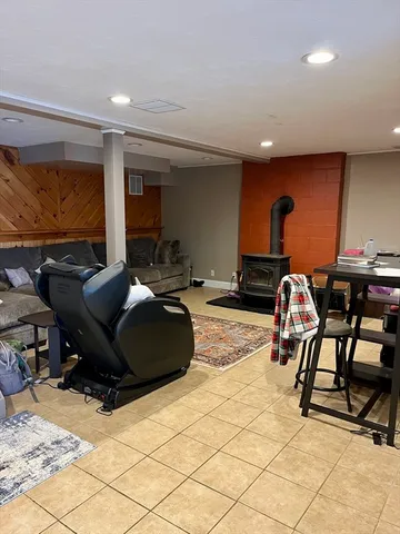 $3,200 | 21 Spruce Drive, Ashburnham, MA 01430