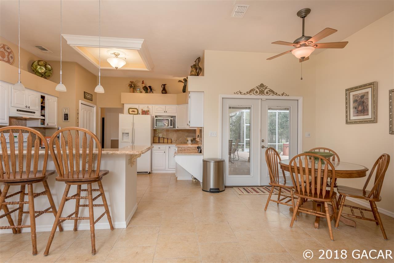 10107 Southwest 75th Way Gainesville, FL 32608 - Photo 8 of 23 Kitchen and Breakfast Nook
