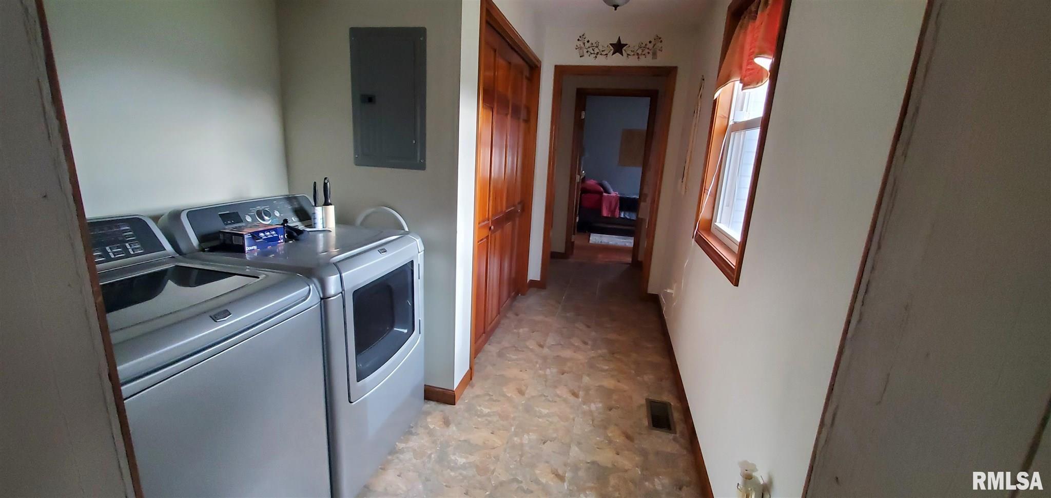 3794 Valier Carpet Road Tamaroa, IL 62888 - Photo 13 of 26