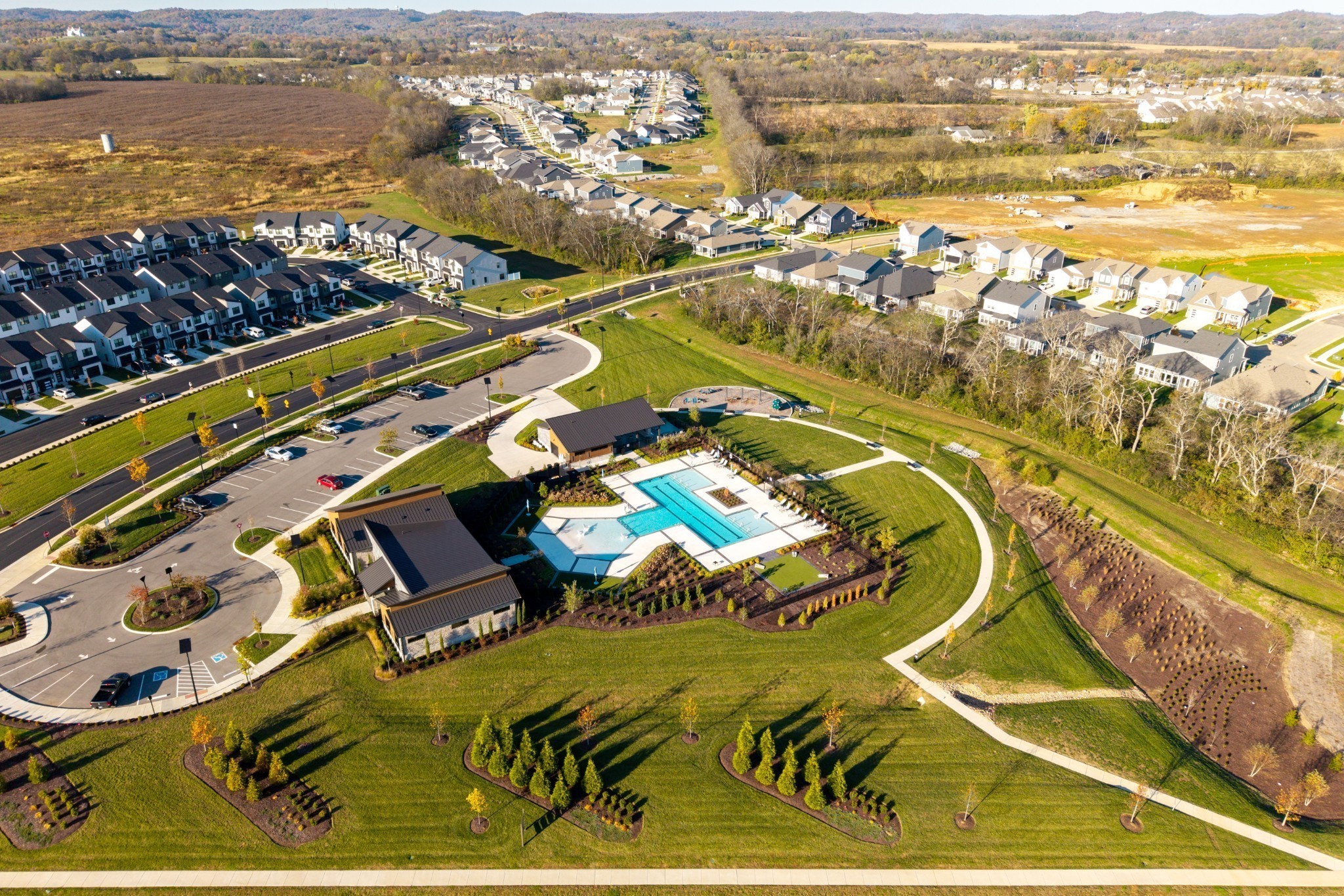 937 Brooklyn Xing Road Gallatin, TN 37066 - Photo 5 of 8 an aerial view of a pool