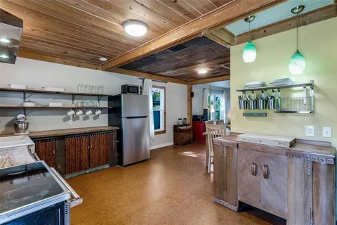 $250,000 | 1848 Oates Drive, Dallas, TX 75228