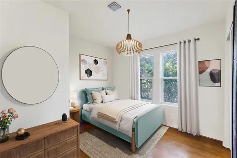 $250,000 | 1848 Oates Drive, Dallas, TX 75228