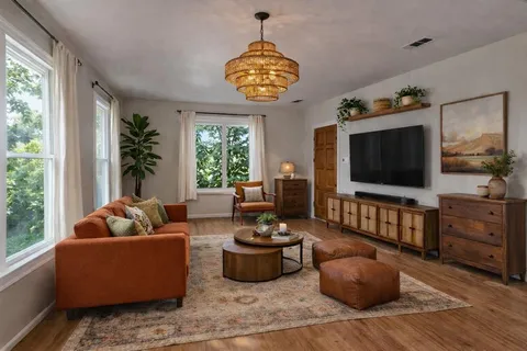 $250,000 | 1848 Oates Drive, Dallas, TX 75228