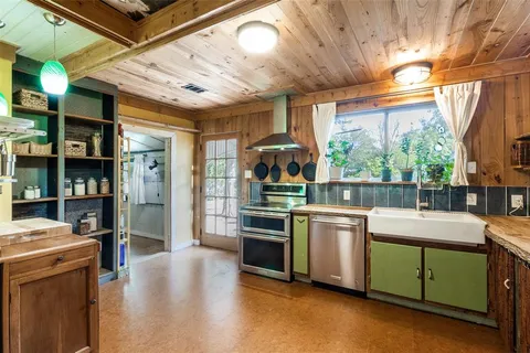 $250,000 | 1848 Oates Drive, Dallas, TX 75228