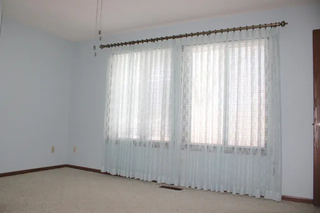 $235,000 | 520 Graham Street Southwest, Hutchinson, MN 55350