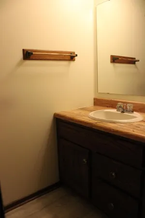 $225,000 | 520 Graham Street Southwest, Hutchinson, MN 55350