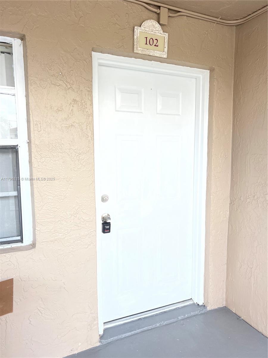 Hialeah Hialeah, FL 33016 - Photo 2 of 9