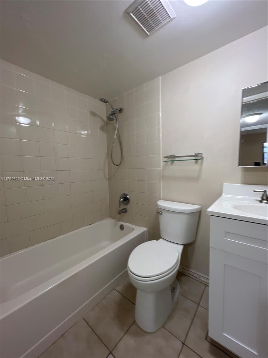 Hialeah Hialeah, FL 33016 - Photo 6 of 9