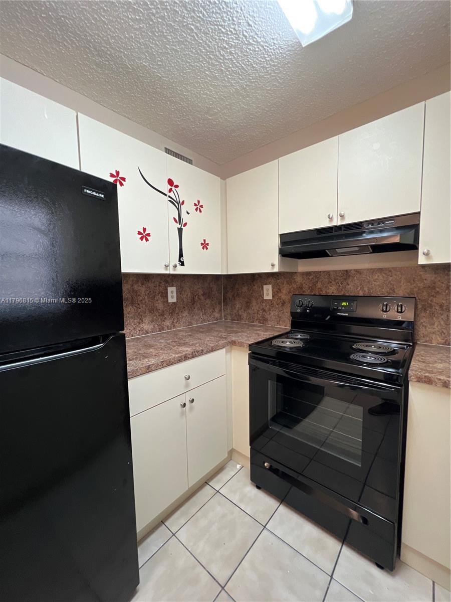 Hialeah Hialeah, FL 33016 - Photo 9 of 9