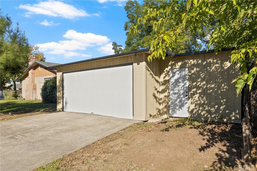 1 Parkhurst Street Chico, CA 95928 - Photo 40 of 52 a backyard of a house