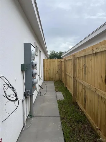 $1,150 | 1212 Sucre Drive, Unit 2, Edinburg, TX 78541