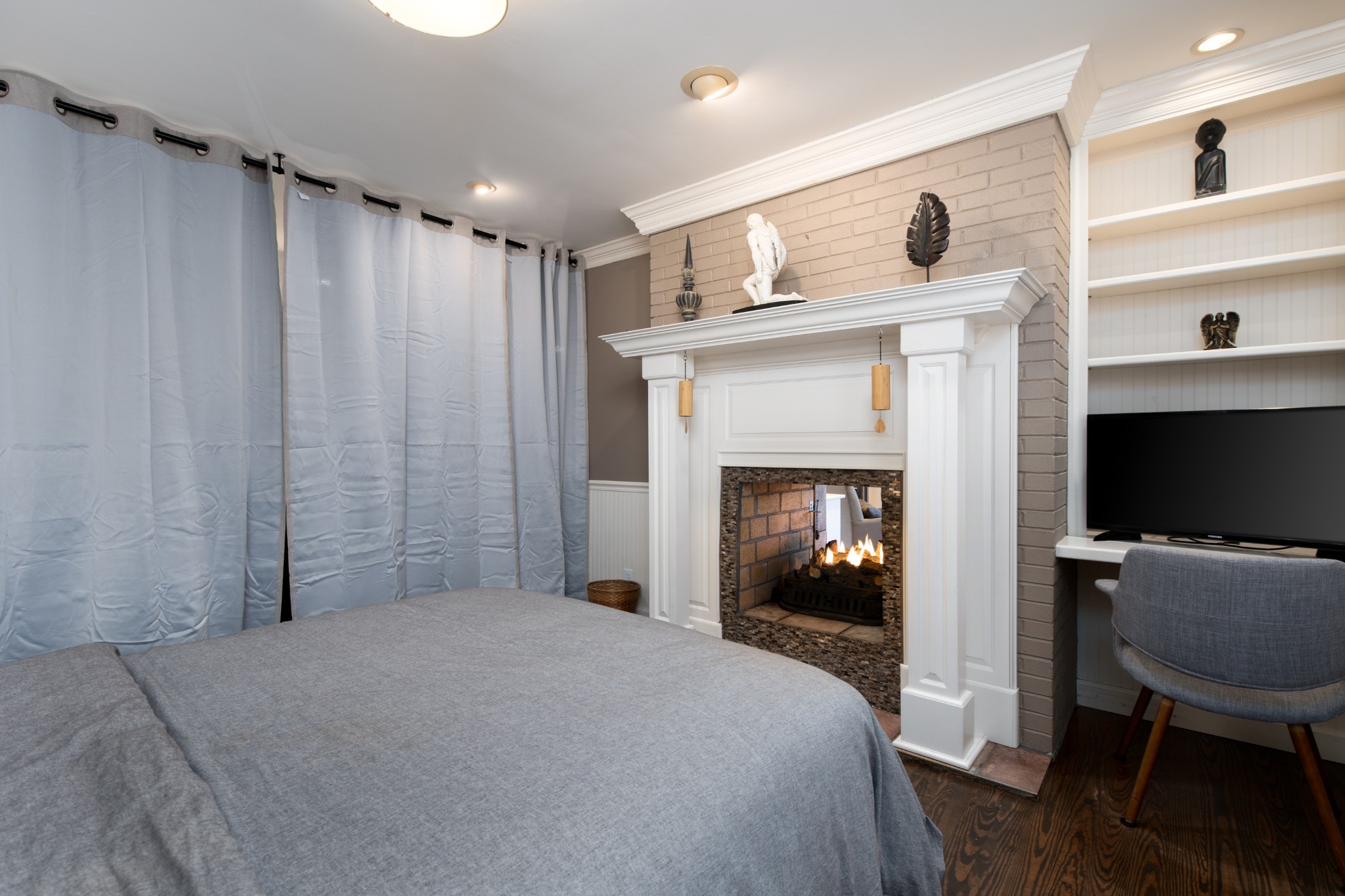 7515 Pewitt Road Franklin, TN 37064 - Photo 21 of 96 a bedroom with a bed and a chair